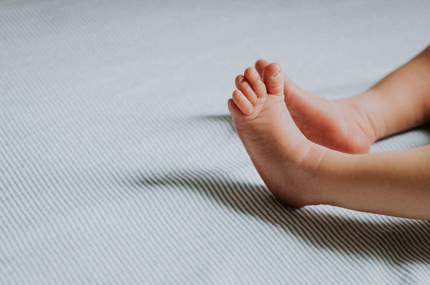 South Kensington Newborn Photographer. Baby girl's feet.
