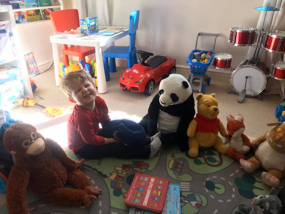 KIDS LOCKDOWN ACTIVITY IDEAS BOY TEDDIES READING