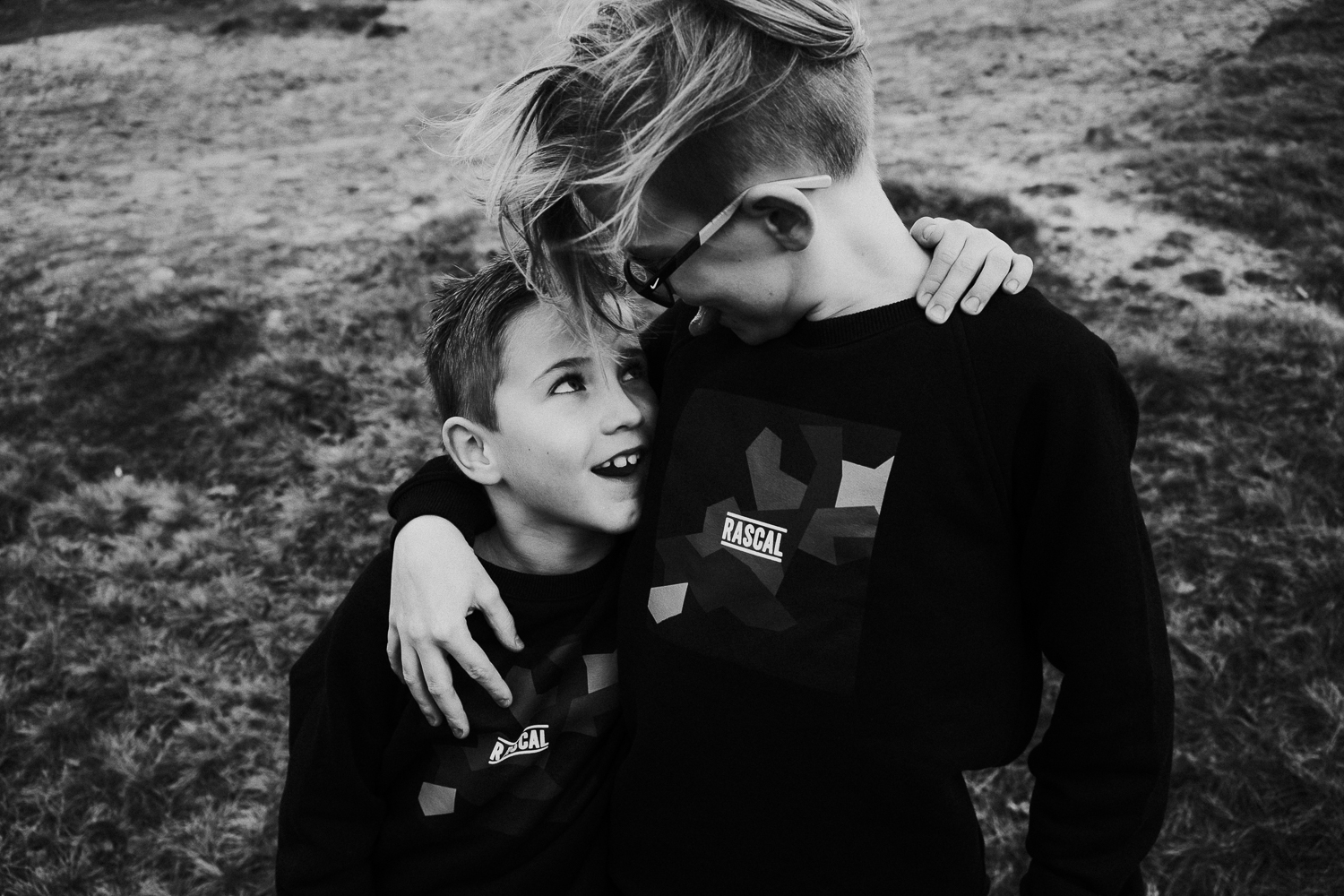 sibling family photography 2020 black and white brothers