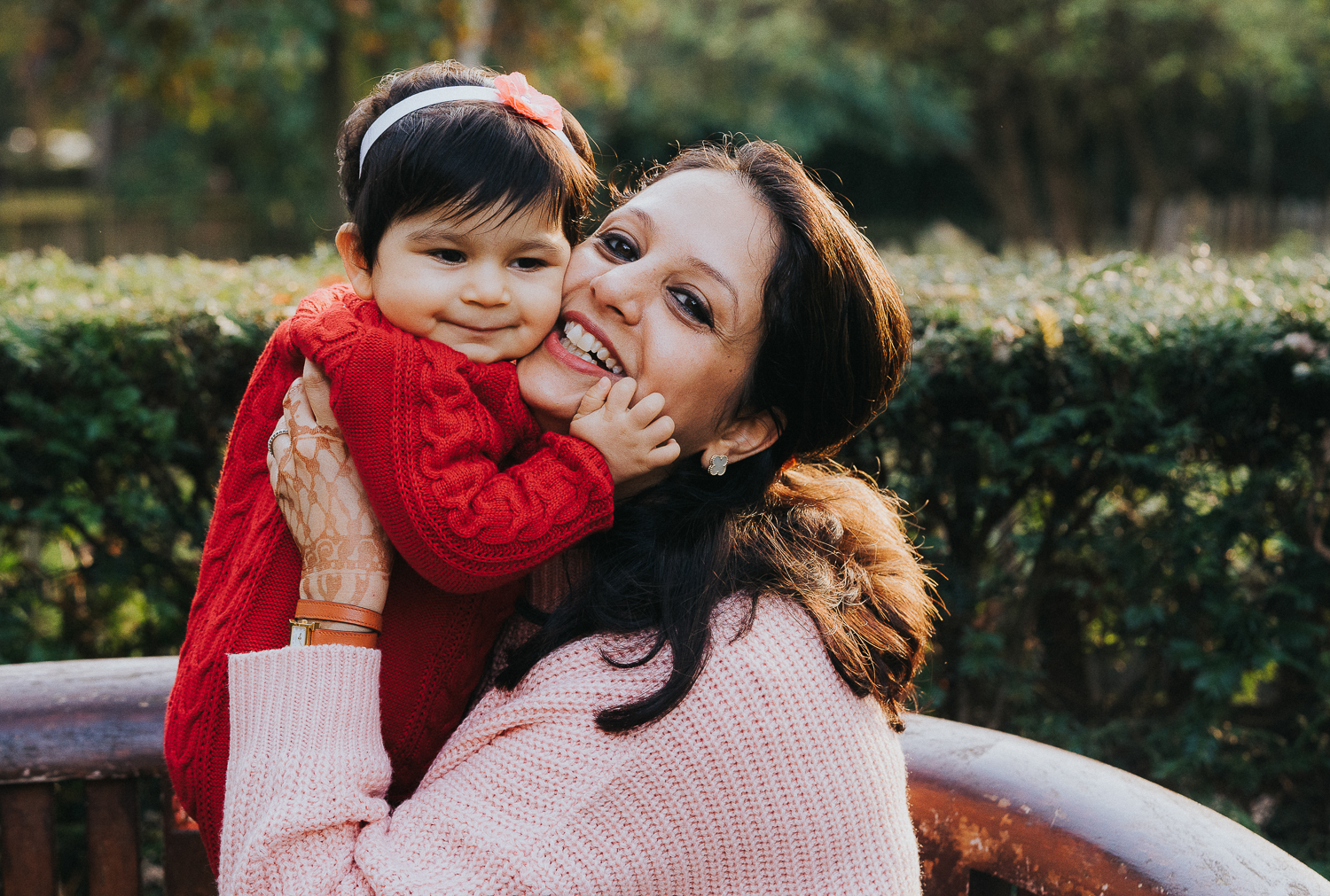 SPRING MINI PHOTO SESSIONS MOTHER AND BABY AT HOLLAND PARK